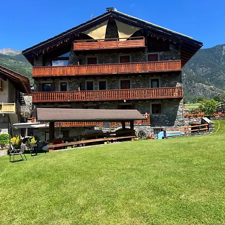 Casa Monte Bianco 公寓 *